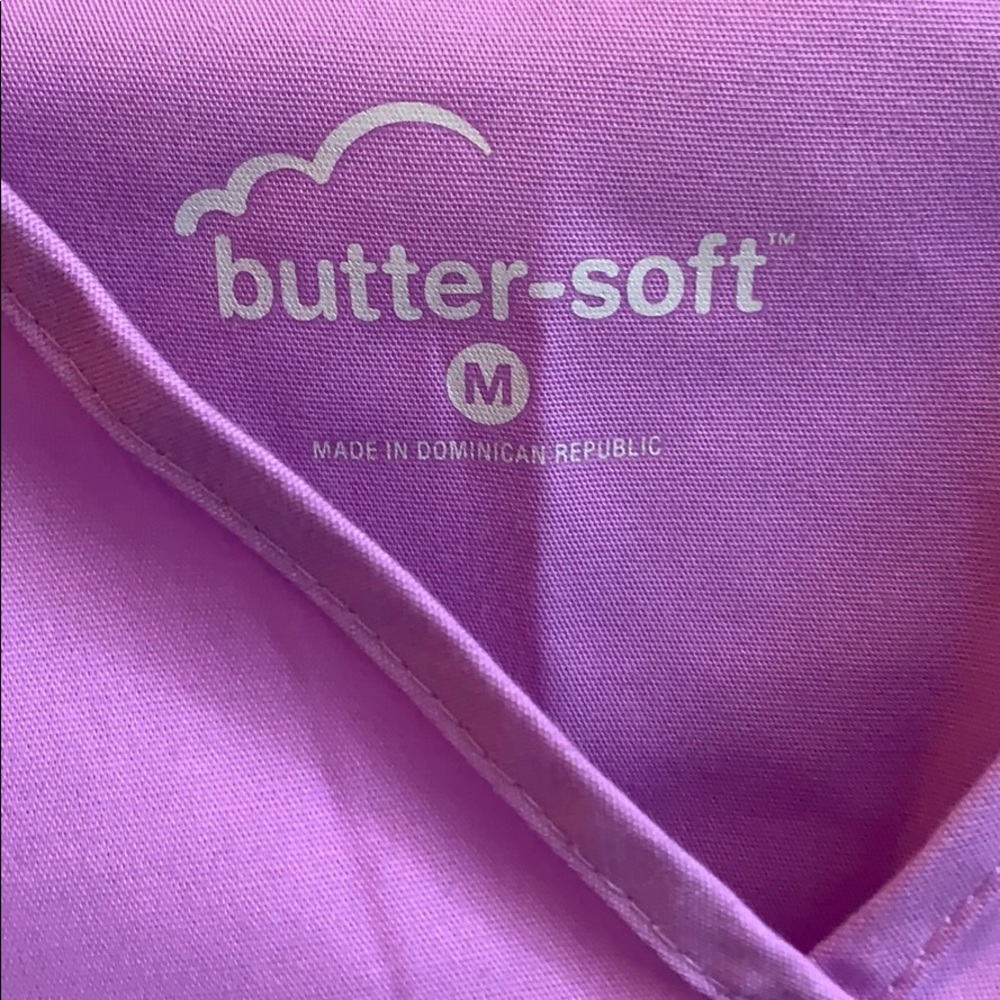 Scrub top - Picture 2 of 3